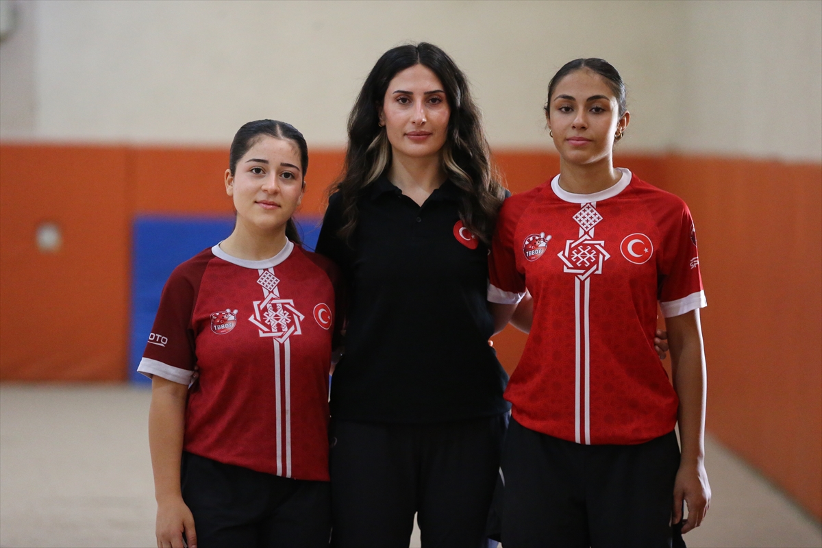 Dünya şampiyonu antrenörün öğrencileri Avrupa zirvesine odaklandı 3 Dünya şampiyonu antrenörün öğrencileri Avrupa zirvesine odaklandı