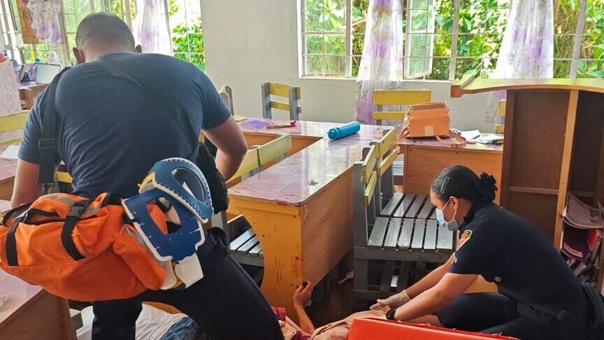 Filipine  6 nxënës të vdekur dhe 17 të tjerë të plagosur nga të shtënat me armë në një shkollë