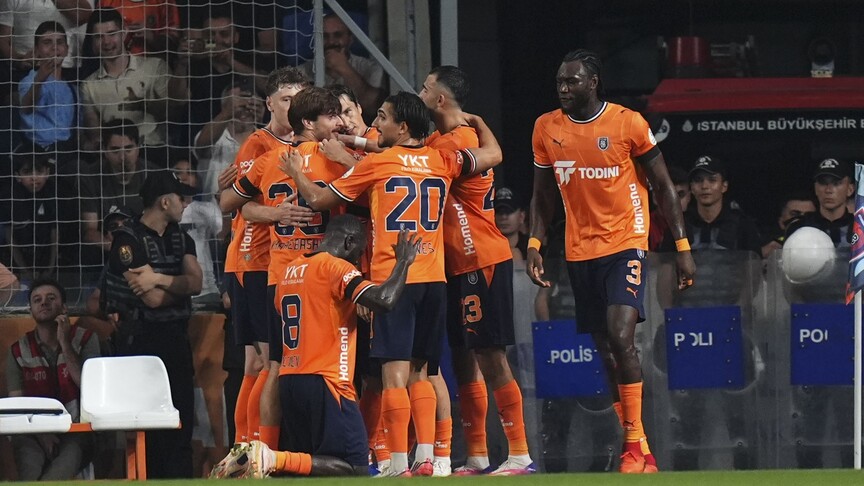 İstanbul Başakşehir, Süper Lig'in 6. haftasında yarın Gençlerbirliği'ni ağırlayacak haber görseli