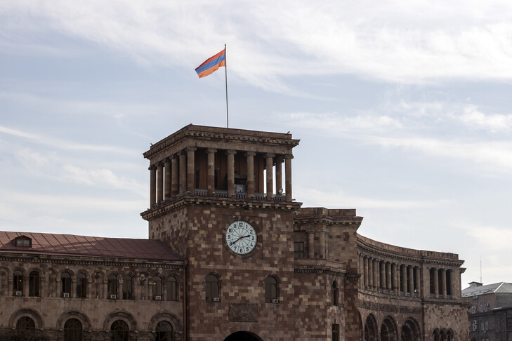 Russia's Security Council Secretary Condemns Treatment of Russian Businesses in Armenia