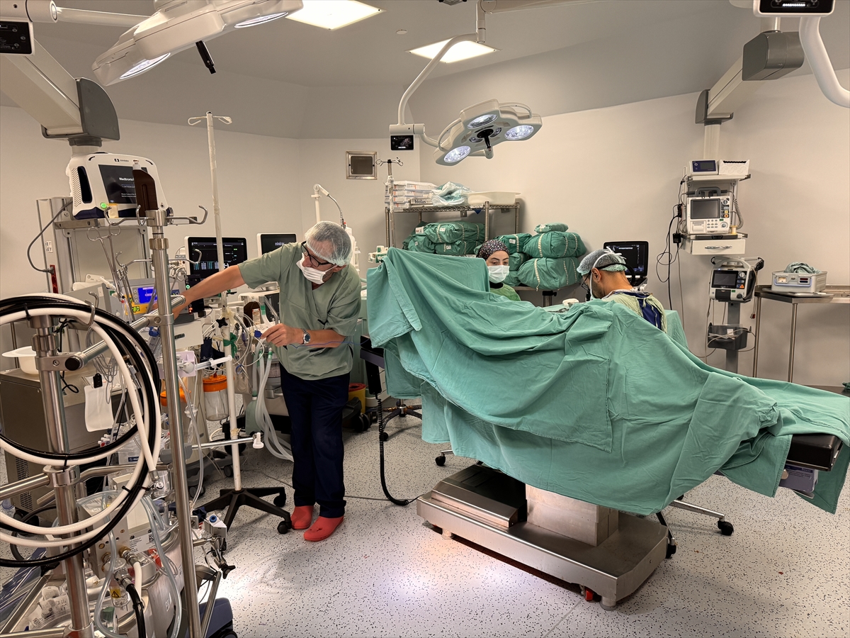 Depremler sonrası inşa edilen hastane kalp hastalarının il dışına sevkinin önüne geçti 5 Depremler sonrası inşa edilen hastane kalp hastalarının il dışına sevkinin önüne geçti