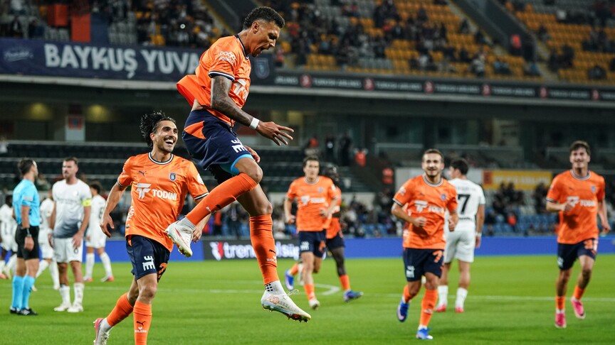 İstanbul Başakşehir 4 golle kazandı