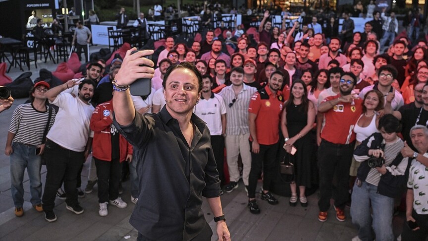 "İstanbul'un Kralı" lakaplı Felipe Massa, Formula 1 tutkunlarıyla buluştu