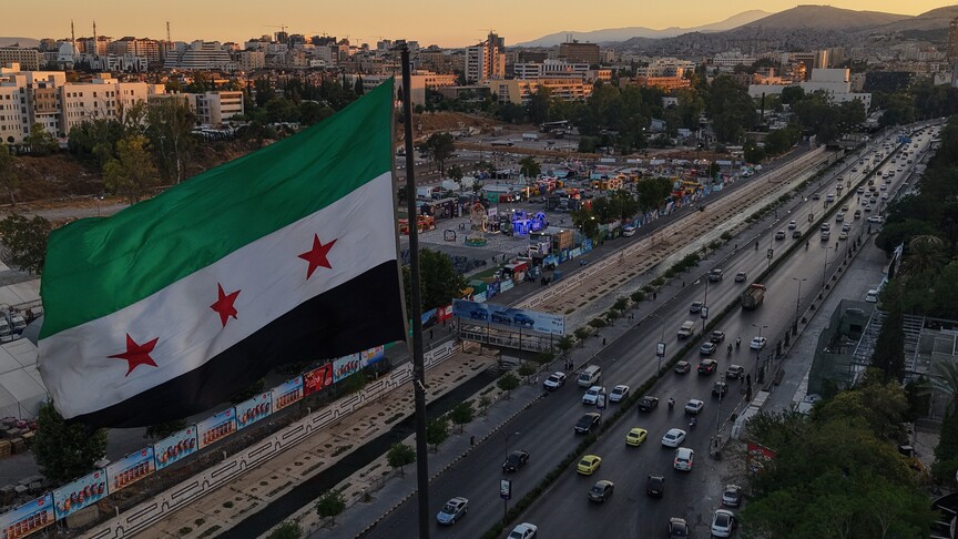 سوريا وروسيا تستعرضان تنفيذ مذكرة التفاهم بشأن الوجود الروسي في اللاذقية