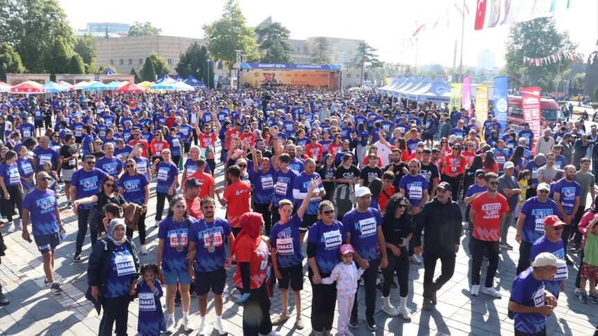 6. Uluslararası Kayseri Yarı Maratonu sona erdi haber görseli
