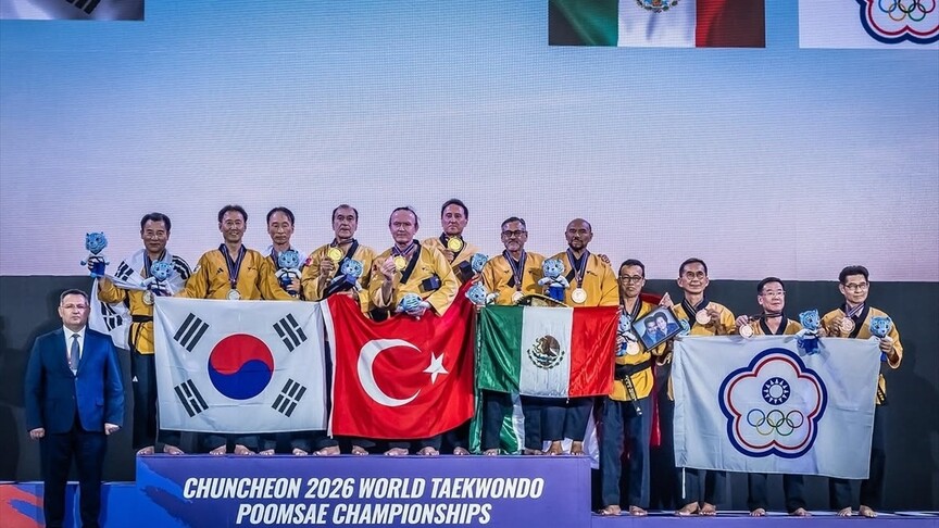 Dünya Tekvando Poomsae Şampiyonası'nda "altın" kapanış haber görseli