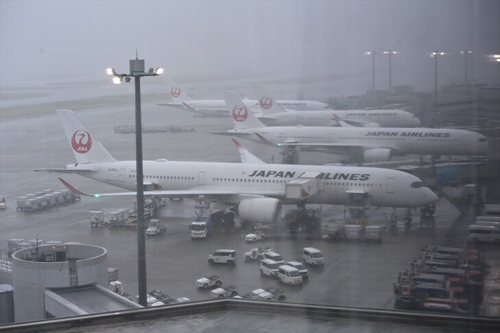 Japonya'da Dujuan Tayfunu etkili oluyor