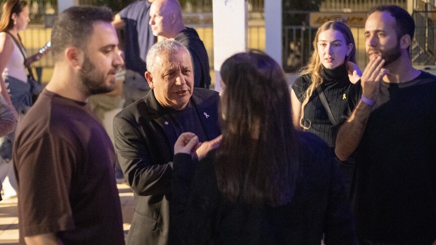 İsrailli muhalefet lideri Eisenkot: Netanyahu'nun seçimleri kazanması felaket olur haber görseli