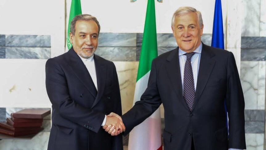Report: Italy, Iran discuss negotiations to reopen Strait of Hormuz