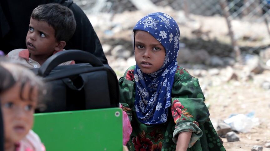 Yemen'de şiddetlenen çatışmalar nedeniyle yerinden edilen sivillerin sayısı 158 bini aştı haber görseli