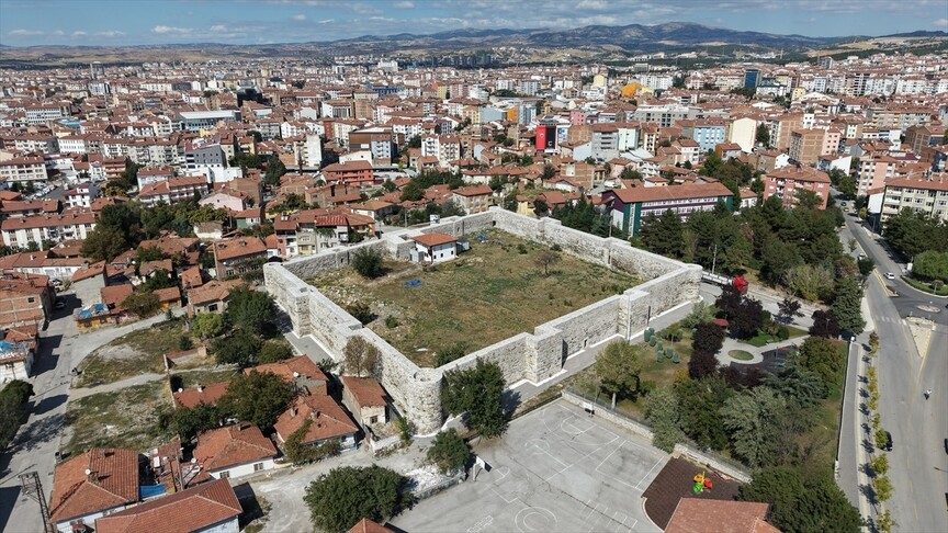 İkinci etap restorasyonu tamamlanan Çorum Kalesi, kent turizmine hizmet edecek