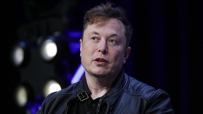 Elon Musk Praises China's Manufacturing Strength, Calls Shanghai Tesla Plant 'a Gem'