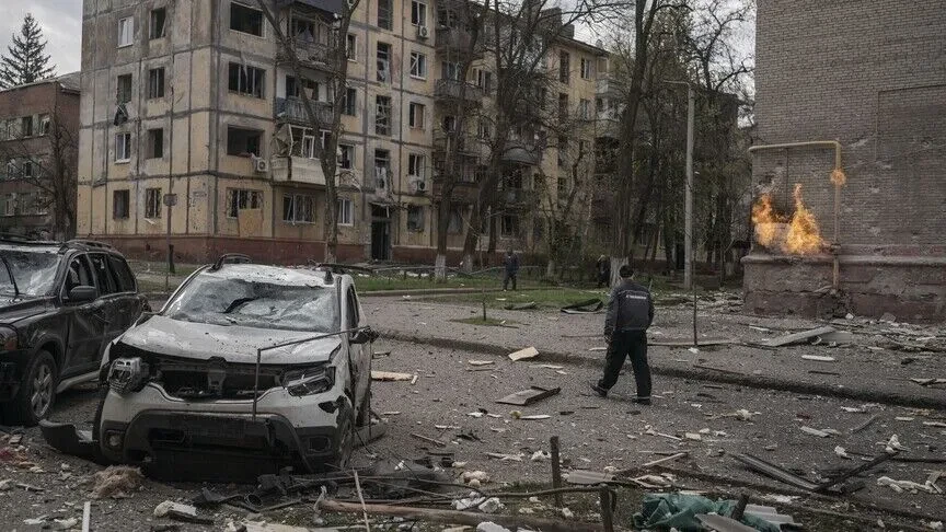 Dy të vrarë dhe rreth 30 të plagosur  Rusia dhe Ukraina shkëmbejnë akuza për sulmet ajrore gjatë natës