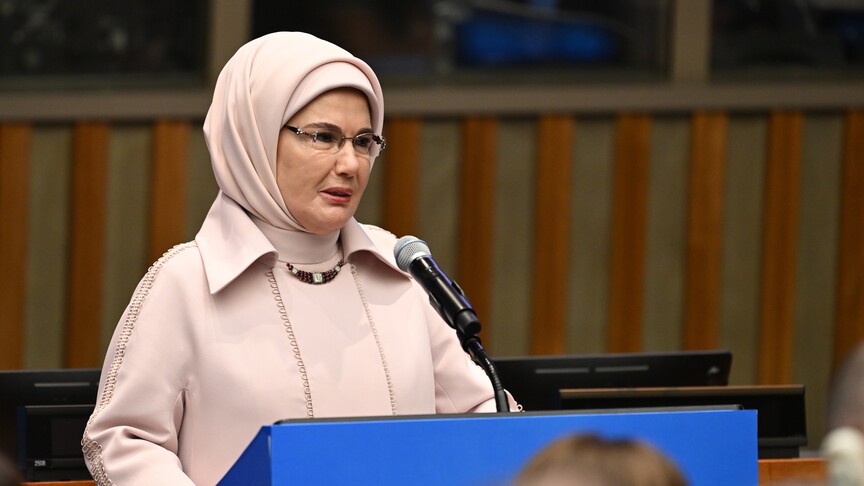 Turkish First Lady Highlights Climate and Child Safety Themes on First Day of UN Assembly