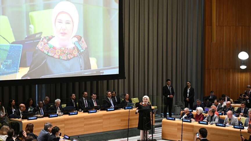 Turkey's First Lady Urges Shift From 'Throwaway Culture' to Sustainable Consumption