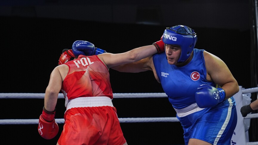 Milli boksör Havvanur Kethüda, Avrupa Şampiyonası'nda nakavtla finale yükseldi haber görseli