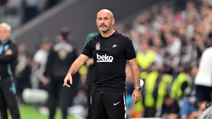Beşiktaş Teknik Direktörü Italiano: Beşiktaş'ı yansıtan bir futbol isteyen insanları memnun etmeye çalışıyoruz