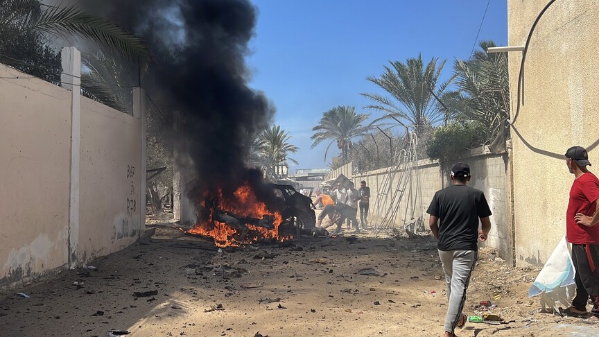 Gaza Health Ministry: 2 Palestinians Killed, 27 Injured in Latest Israeli Attacks