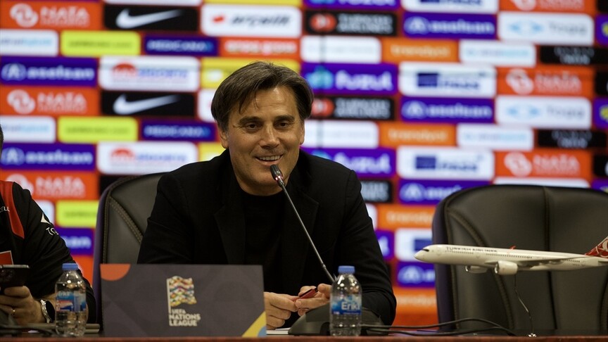 A Milli Futbol Takımı Teknik Direktörü Vincenzo Montella: Daha güzel günler yaşayacağımızı biliyorum haber görseli