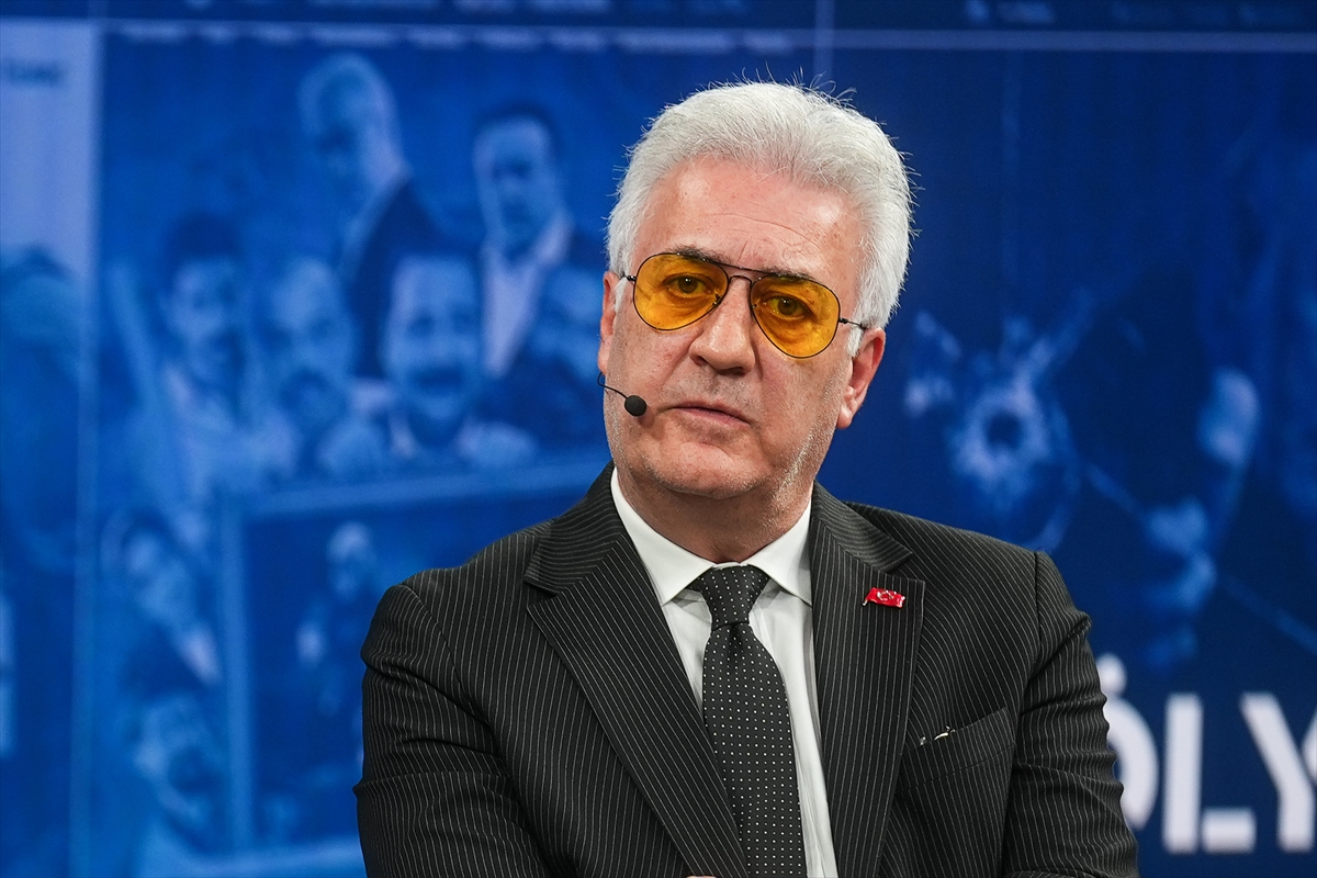 Tamer Karadağlı, "Çocuklar Duymasın"ın bilinmeyen hikayesini anlattı 4 Tamer Karadağlı, "Çocuklar Duymasın"ın bilinmeyen hikayesini anlattı