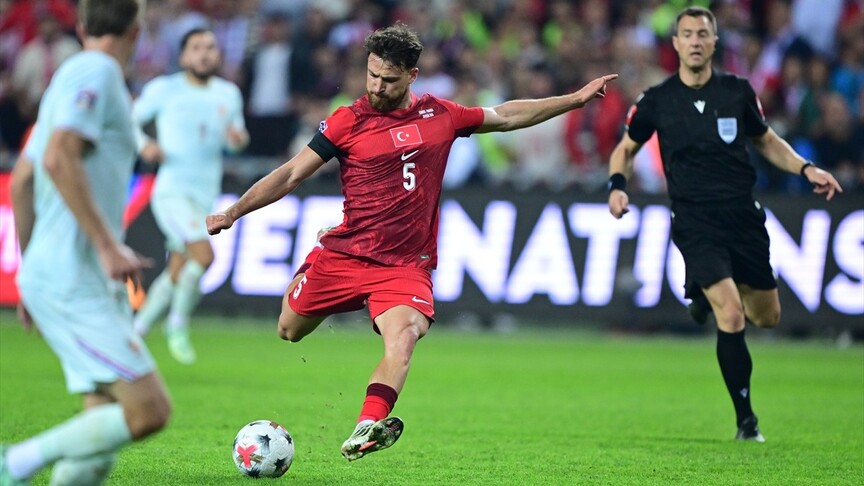 A Milli Futbol Takımı, Fransa'ya mağlup oldu