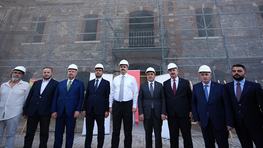 İzmir'deki tarihi un fabrikası, kütüphaneye dönüşecek haber görseli