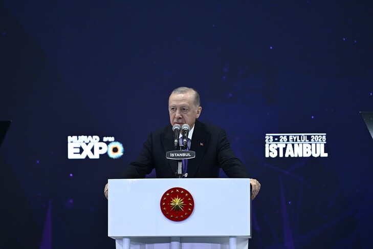 Presidenti Erdogan  Kriminelët e luftës e kanë vendin në sallat e gjyqit  jo në foltoren e OKB së