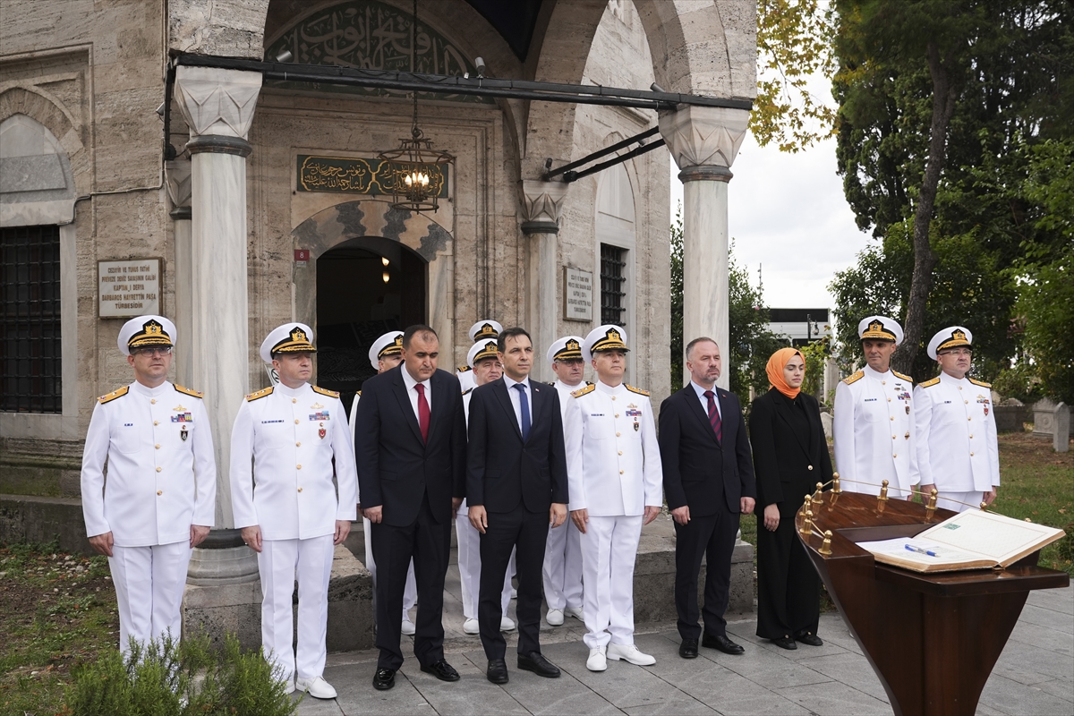 Preveze Deniz Zaferi kapsamında İstanbul Boğazı'ndan geçiş yapıldı