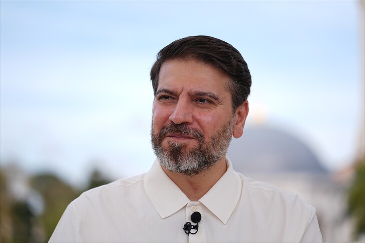 Sami Yusuf, müzik yolculuğunu ve farklı kültürleri buluşturan sanat anlayışını anlattı