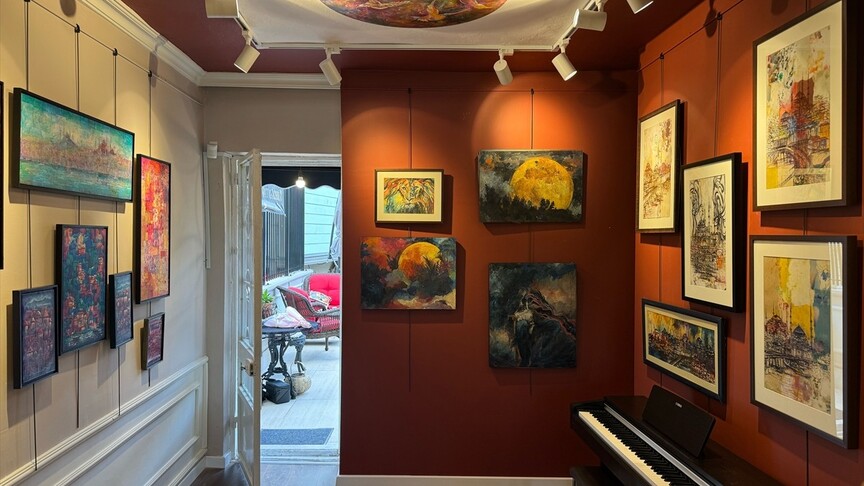 Feminen Sanat Galerisi "Işık ve Renkler" sergisiyle kapılarını açtı