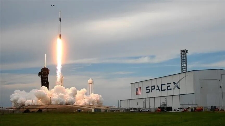 SpaceX lëshon raketën gjigante Starship në misionin e parë drejt orbitës së Tokës