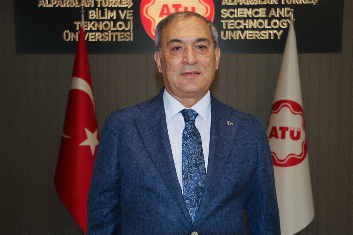 Öğrencilerin geliştirdiği İHA ve roket ödül getirdi 3 Öğrencilerin geliştirdiği İHA ve roket ödül getirdi