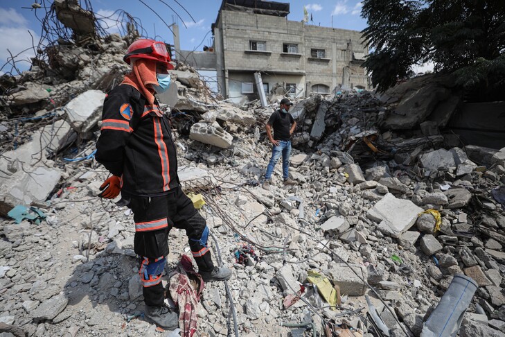 Vriten 2 palestinezë në një sulm izraelit në Gaza  pavarësisht armëpushimit