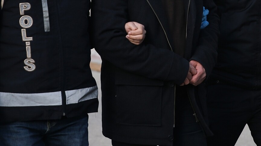 İstanbul merkezli 6 ilde düzenlenen FETÖ operasyonunda 20 şüpheli yakalandı haber görseli