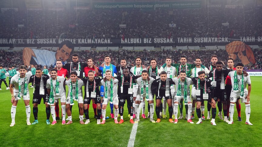 Filistin Milli Takımı-Konyaspor dostluk maçında Filistin'e destek mesajı haber görseli
