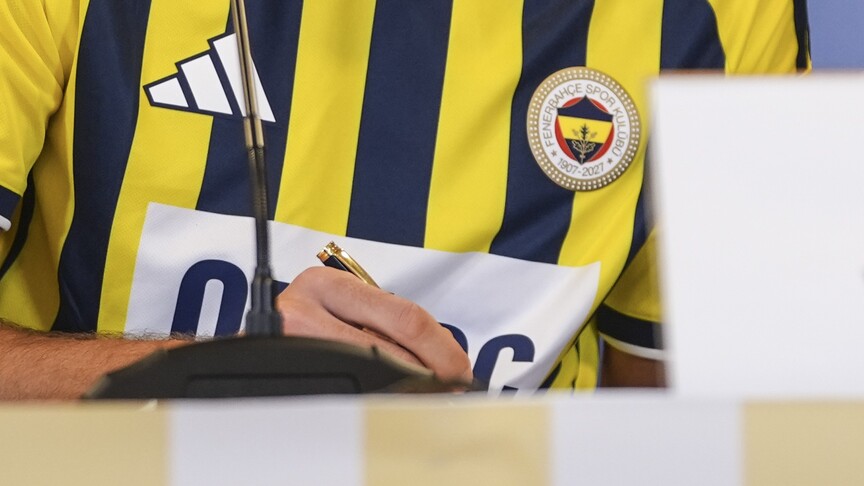 FIFA'nın Fenerbahçe'ye verdiği transfer yasağı kaldırıldı haber görseli