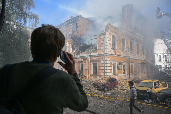 Rusia dhe Ukraina raportojnë sulme me dronë gjatë natës
