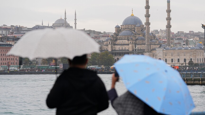 Meteorolojiden İstanbul ve çevresi için gök gürültülü sağanak uyarısı