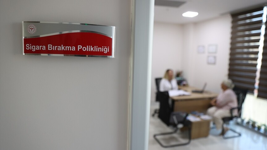Torun ve çocuk sevgisiyle sigarayı bıraktılar