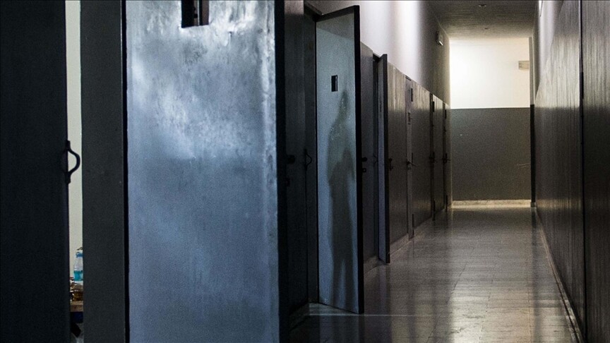Hundreds of prisoners freed in UK as early release scheme takes effect
