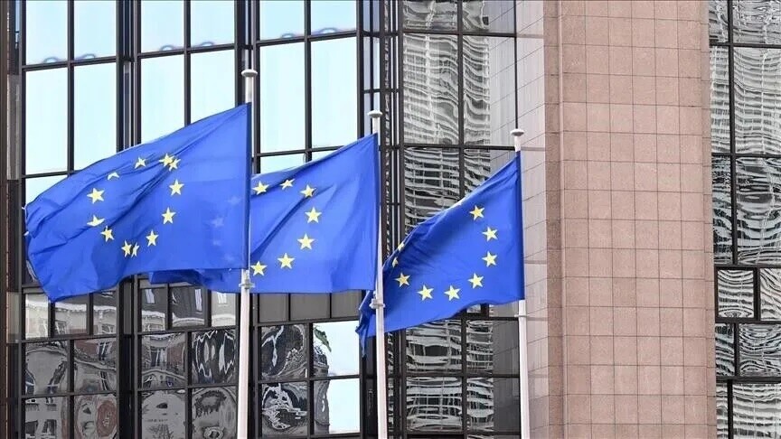 BE ja i jep Ukrainës 3 2 miliardë dollarë për të mbështetur stabilitetin financiar dhe reformat