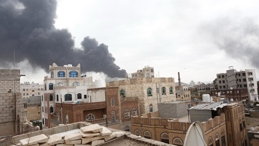 Yemeni army announces 20 airstrikes on Houthi targets