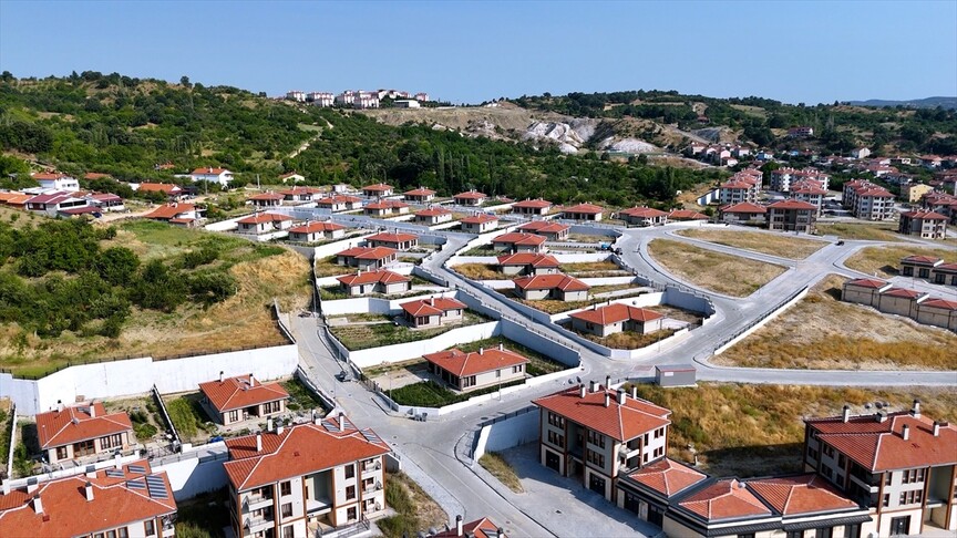 Çevre, Şehircilik ve İklim Değişikliği Bakanlığından Kütahya'daki kentsel dönüşüm konutları paylaşımı
