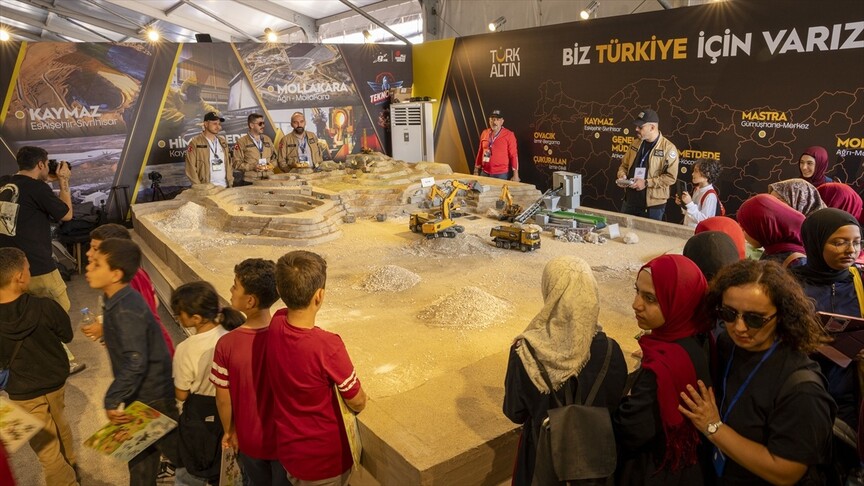 Madenciliğin tüm aşamaları TEKNOFEST'te minyatür sahada anlatılıyor