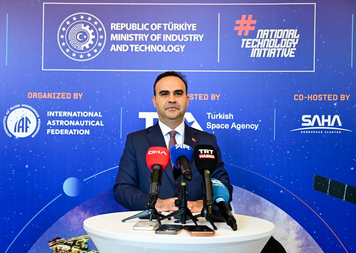 Bakan Kacır: 5-9 Ekim tarihleri küresel uzay gündeminin kalbinin Türkiye'de attığı günler olacak 1 Bakan Kacır: 5-9 Ekim tarihleri küresel uzay gündeminin kalbinin Türkiye'de attığı günler olacak