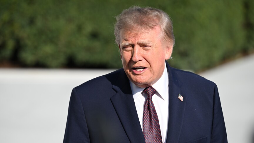 ABD Başkanı Trump, İran'la ilgili "karar aşamasında" olduğunu belirtti haber görseli