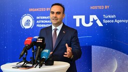 Bakan Kacır: 5-9 Ekim tarihleri küresel uzay gündeminin kalbinin Türkiye'de attığı günler olacak