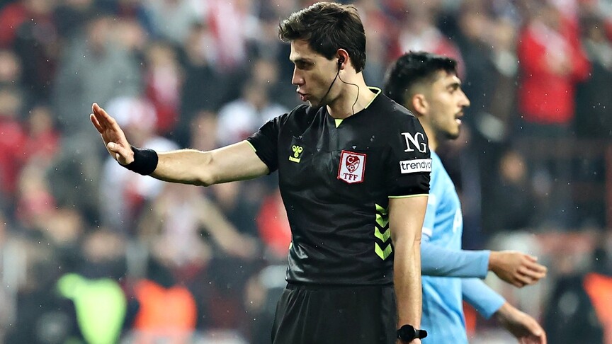 Arbitri turk Mehmet Turkmen do të gjykojë ndeshjen Shqipëri San Marino në Ligën e Kombeve
