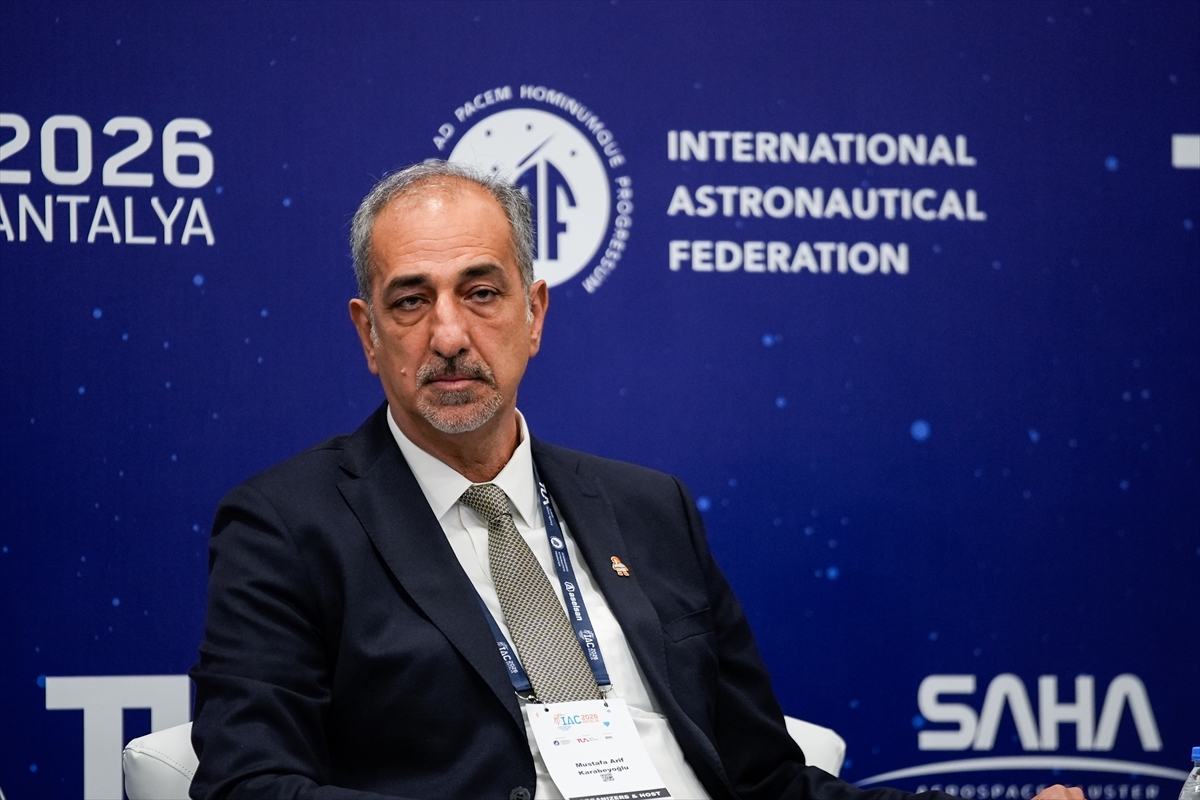 IAC 2026'da "Çağlar Arasında Köprü Kurmak: İpek Yolu Astronomisinden Ay Keşfine" paneli yapıldı 2 IAC 2026'da "Çağlar Arasında Köprü Kurmak: İpek Yolu Astronomisinden Ay Keşfine" paneli yapıldı
