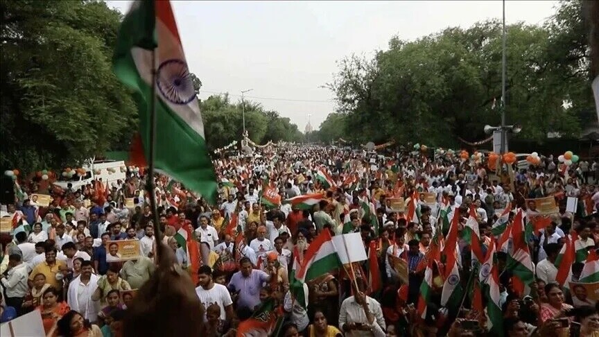 Opozita indiane mban protestë në kryeqytetin New Delhi  kërkon dorëheqjen e kryekomisionerit të zgjedhjeve